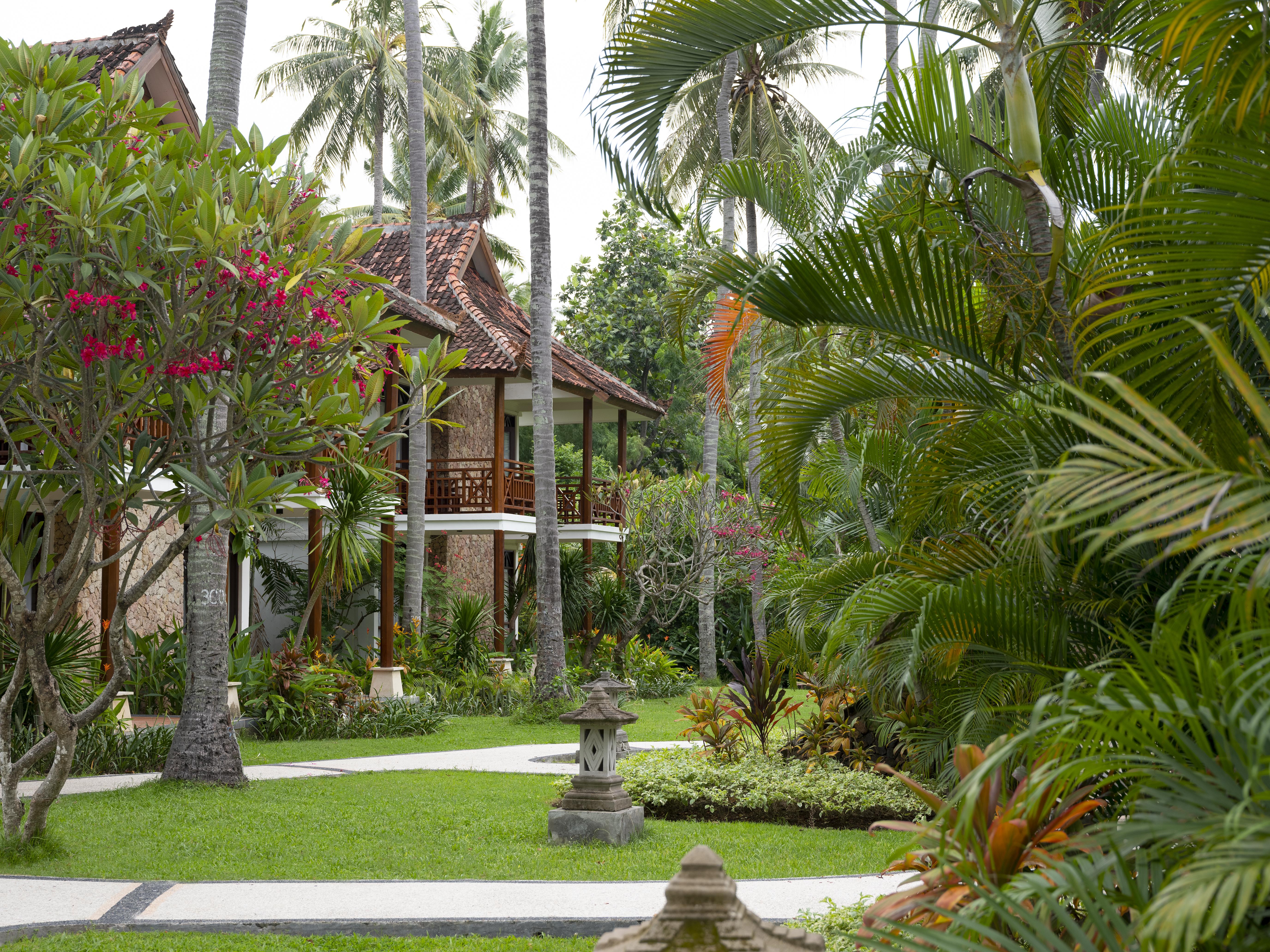 Holiday Resort Lombok Senggigi Exterior photo